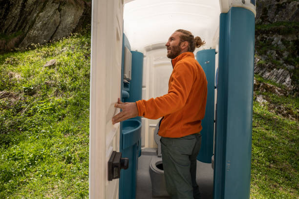 Best Construction site porta potty rental  in Hartford, WI