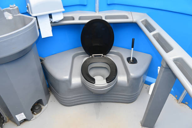 Best Portable bathroom rental  in Hartford, WI